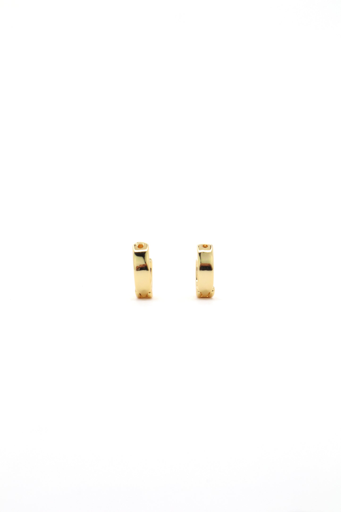 18K-gold-plated-huggies-hoops