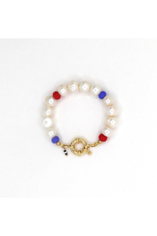 Chunky freshwater pearls bracelet with blue and red glass beads