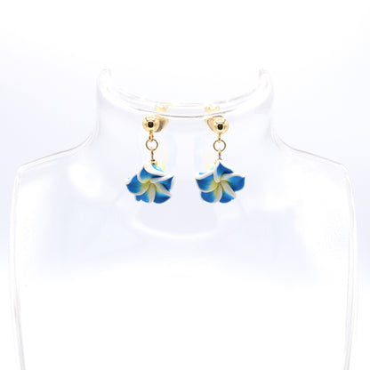 plumeria-earrings-made-of-clay-blue-white-yellow-tropical-flowers-with-18-k-ear-pins-by-latina-artist-nayda-de-jesus