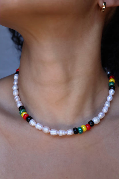 rasta-glass-beads-green-yellow-red-freshwater-pearls-necklace-on-model