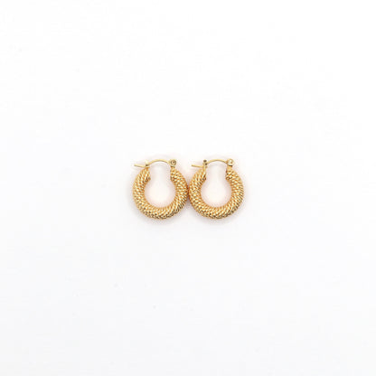 camila-twisted-hoop-earrings-18-k-gold-plated-by-nayda-de-jesus